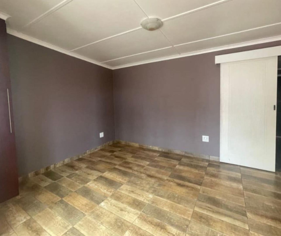 Commercial Property for Sale in Cove Ridge East Eastern Cape